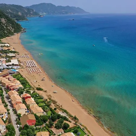 Waves Harmony Corfu بيت للعطل *