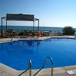 Waves Harmony Corfu 펜션 글리파다
