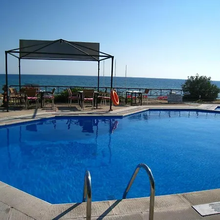 Waves Harmony Corfu 펜션 글리파다